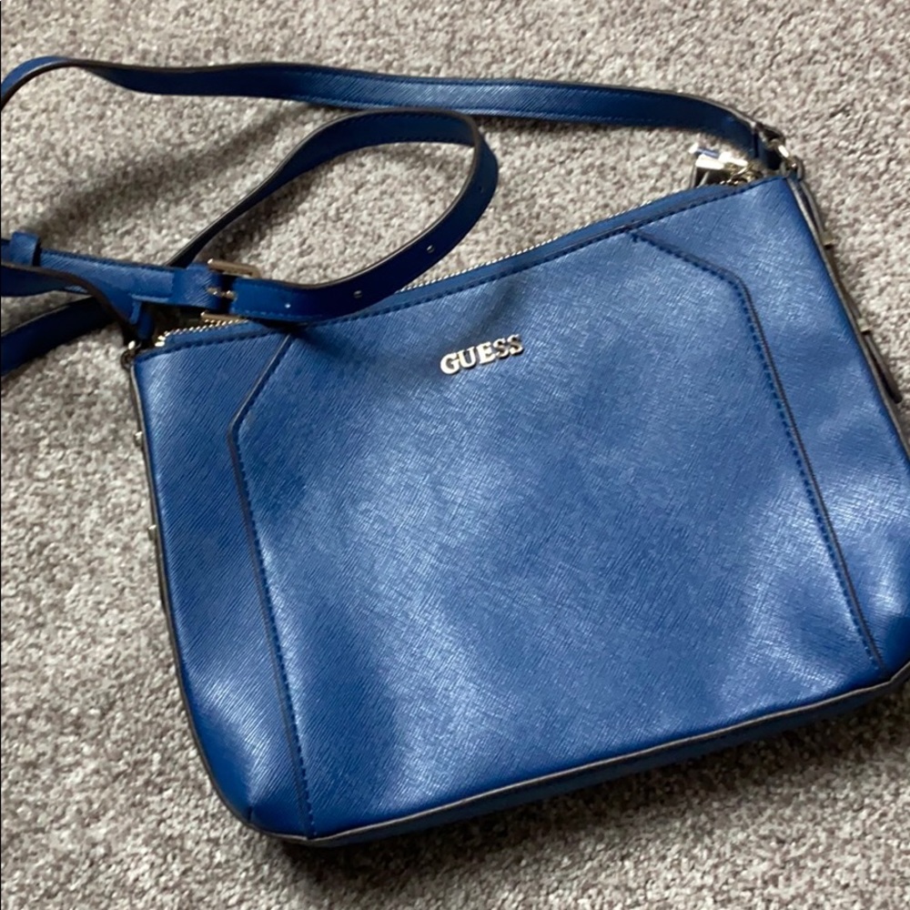 Guess crossbody